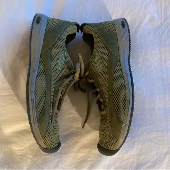 KEEN Sz 9 Lace Up Mesh Type Top  Sneakers - Picture 3 of 8